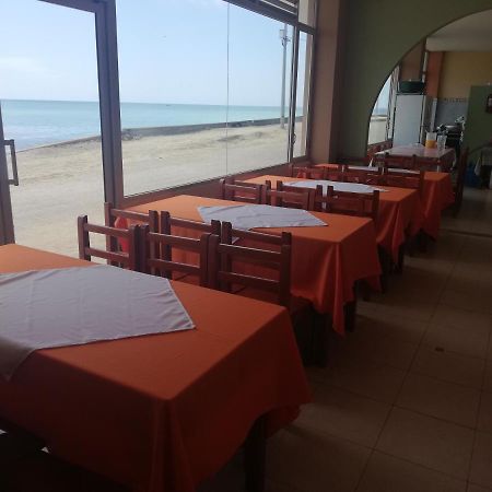 Hotel Internacional En Atacames Bagian luar foto