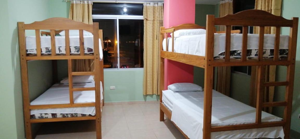 Hotel Internacional En Atacames Bagian luar foto