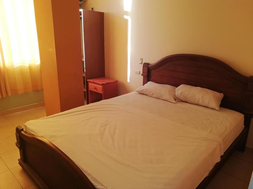 Hotel Internacional En Atacames Bagian luar foto