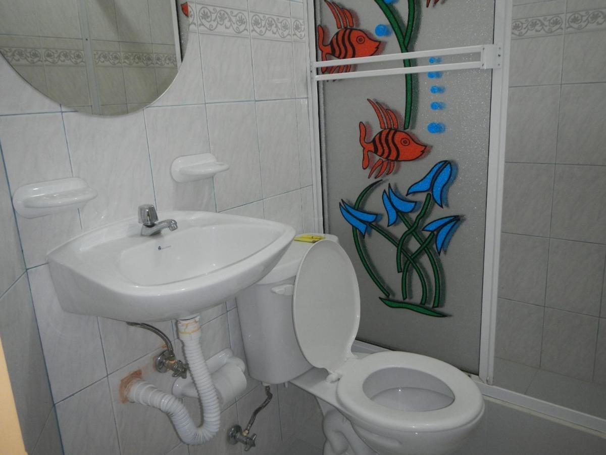 Hotel Internacional En Atacames Bagian luar foto