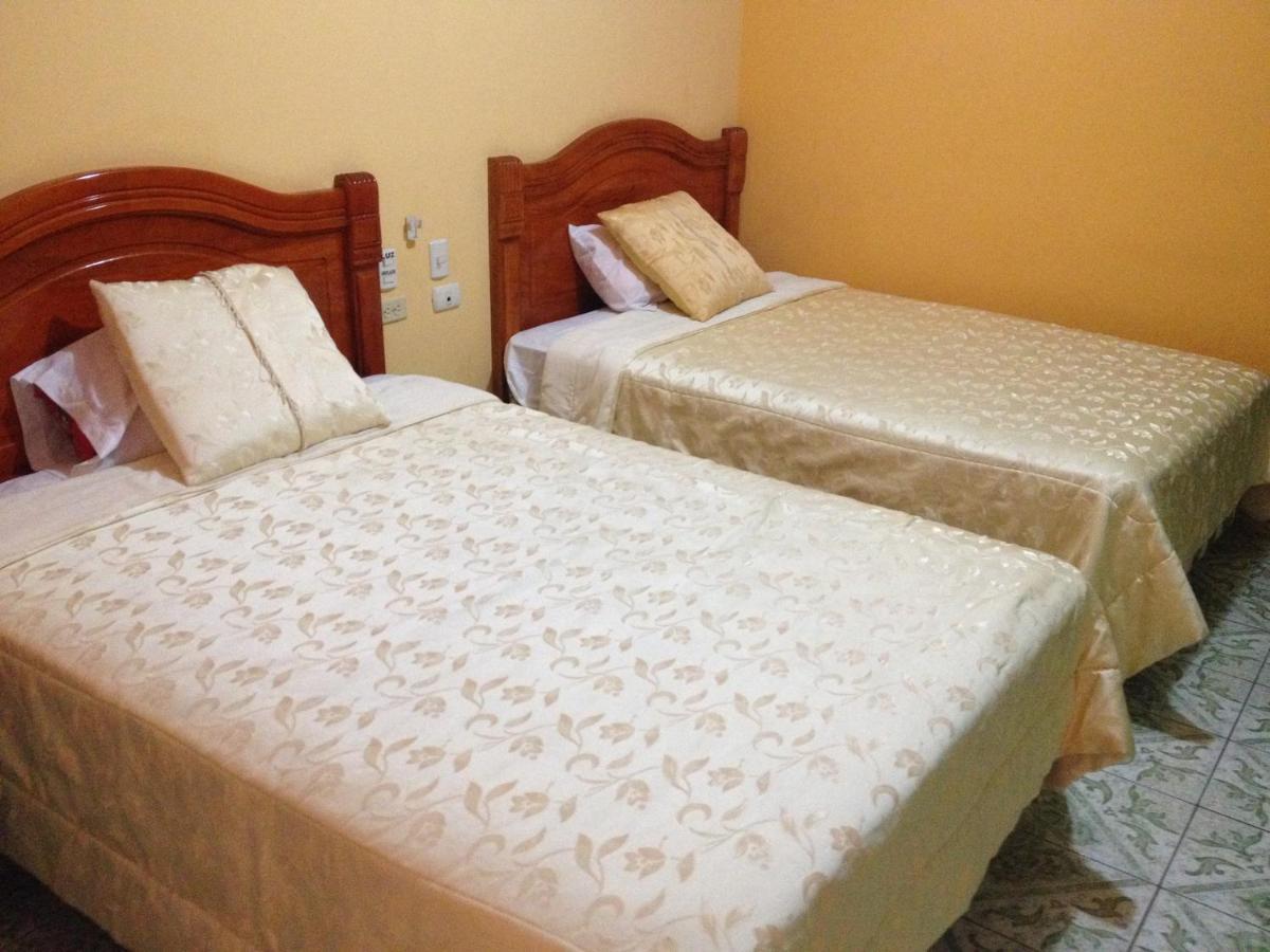 Hotel Internacional En Atacames Bagian luar foto